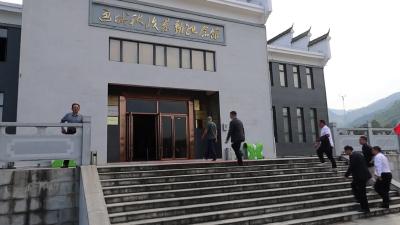 视频-通城县供销社开展“传承红色基因 弘扬担当精神”红色教育活动 