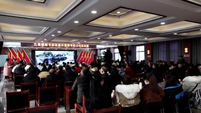 通城县五里镇举行庆元旦读书活动展示暨青年教师书法决赛