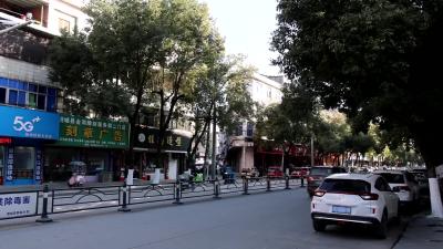 视频-通城公安联合市场监管局开展遮阳伞（篷）源头整治行动 