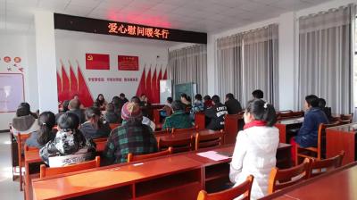 视频-通城县民政局联合县慈善会开展“爱心慰问暖冬行”活动 