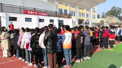 视频-通城县五里镇组织中小学生开展禁毒教育活动 