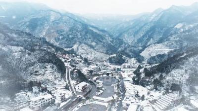 湖北通城：古瑶村初雪上线