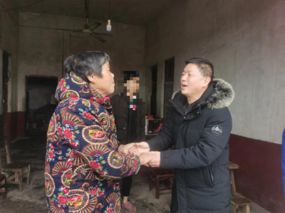 通城县四庄乡商会：节前慰问暖童心 浓浓关怀护成长