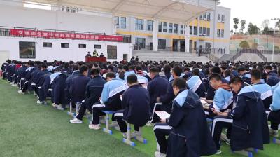 视频-通城县第三中学：交通安全宣传进校园 铺好成长“平安路” 