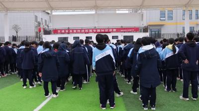 视频-通城县第三中学：消防演练进校园 筑牢安全“防火墙” 