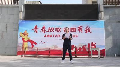 视频-【关爱未成年人】通城县隽水初中召开家校共建感恩励志演讲报告会