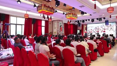 视频-通城县财政系统举办青年干部才艺大赛
