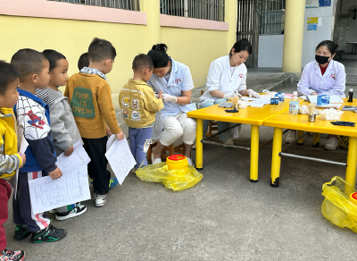 通城县四庄乡中心幼儿园：开展定期体检 守护幼儿健康