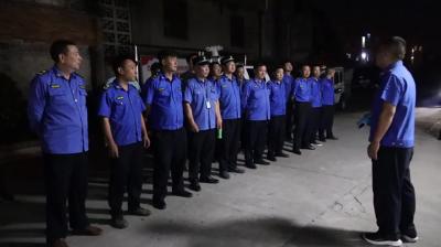 视频-通城县城市管理执法局：开展城区市容秩序集中整治行动 