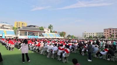 视频-十八而志承大任 青春有为赢未来 通城二中举行2024届高三成人礼仪式