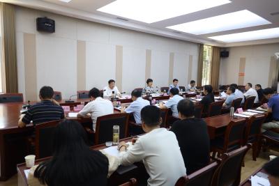 通城县委常委会2024年第9次会议召开