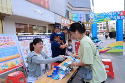 通城县开展2024年“安全生产宣传咨询日”集中宣传活动