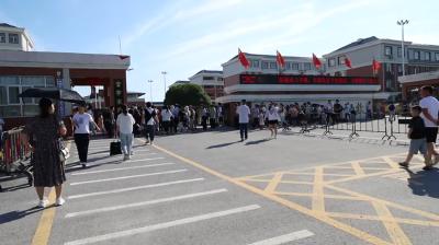 视频-暑假有“趣”处！2024年通城县城区“希望家园（暑假学堂）”正式开课 