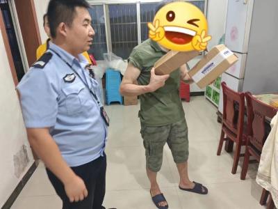 【暖心警事】快递被误拿，民警帮找回