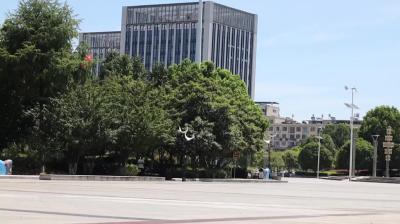 视频-【生活小常识】高温天气如何防中暑？这份防暑攻略请收藏