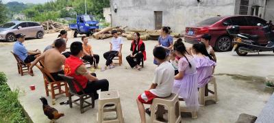 通城县马港镇白竹村：携手防溺水 守护青少年儿童暑期安全