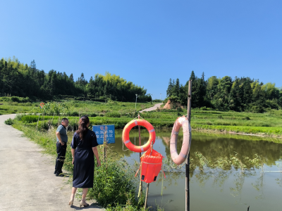 通城县五里镇开展防溺水安全巡查工作