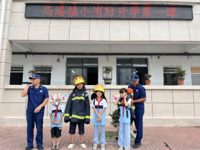 通城县马港镇中心完小开展消防安全“开学第一课”活动