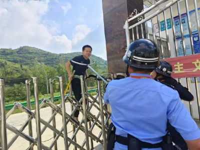 通城县塘湖镇润田小学：保安守校防危暴，教师引航护学生