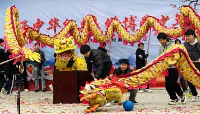 通城县马港初中：诵中华经典 做博学少年