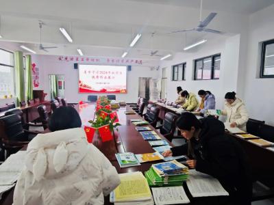展风采，树榜样——通城县麦市中学开展“优秀作业展评”活动
