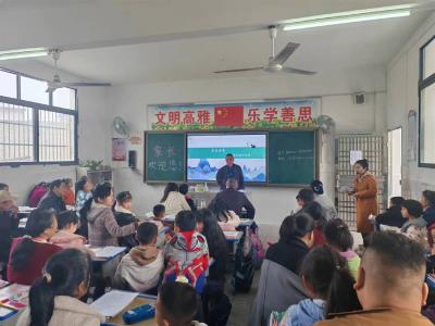 同心共育，静待花开丨通城县关刀镇高冲小学开展期中家长会