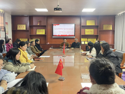 通城县塘湖镇中心完小教联体温馨欢送退休教师，弘扬尊师风尚