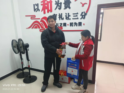 通城县北港镇开展冬春慰问行动