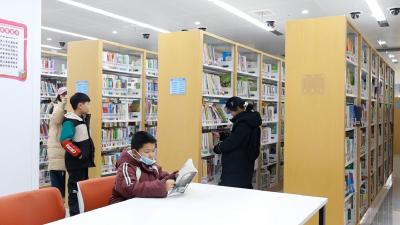 通城县图书馆：知识之光点亮小城