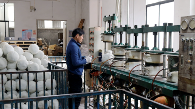 【聚力建支点 夺取“开门红” ⑥】通城辉隆体育用品有限公司：冲刺亿元产值新目标
