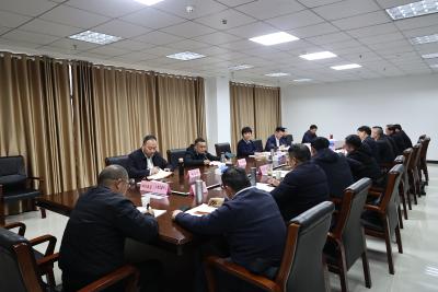 通城县领导调研开发区项目及“三库”建设工作