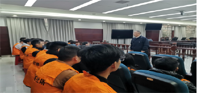 通城县司法局：庭审观摩促警醒 警示教育鸣警钟
