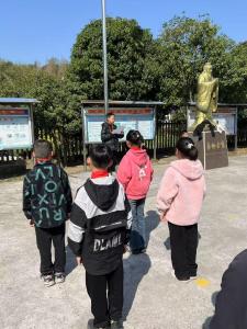 通城县麦市镇棋盘小学开展森林防火安全教育系列活动