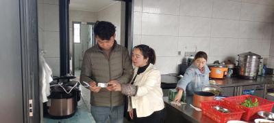通城县塘湖镇开展燃气安全隐患排查，筑牢餐饮等行业安全防线