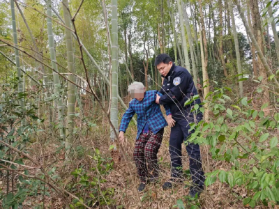 【暖心警事】平凡“警”事暖人心，温情救助显真情