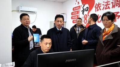 省委社会工作部副部长、省信访局局长柯东海一行来通城考察调研