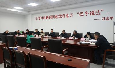 杨修伟到县信访接待中心接访：要把群众的事放在心上办在实处