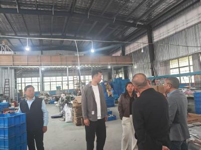 通城县塘湖镇开展微工厂安全隐患排查 织密安全生产防护网
