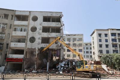 【我的城 在焕新】通城县老发改局危楼被拆除 将建设口袋公园