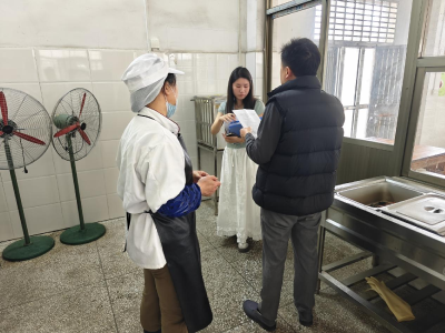 通城县五里镇湾头完小开展五一节前安全隐患大排查活动
