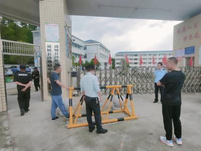 通城县沙堆镇开展校园安全检查，筑牢安全防线