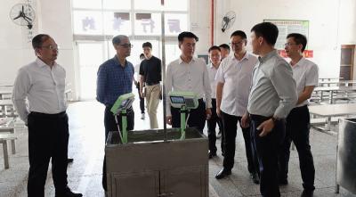 杨修伟调研群众身边不正之风和腐败问题集中整治及民生实事工作