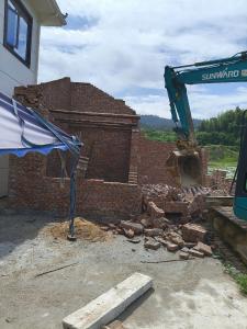 通城县马港镇：重拳出击 依法拆除违法建筑