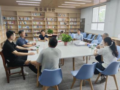 通城县塘湖镇政府：深入塘湖中学开展防溺水工作检查 筑牢校园安全防线