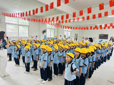通城县五里镇五里中心幼儿园：探秘小学初体验  幼小衔接促成长