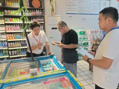 通城县麦市镇：聚焦储存溯源双管控 拧紧夏季食品“安全阀”