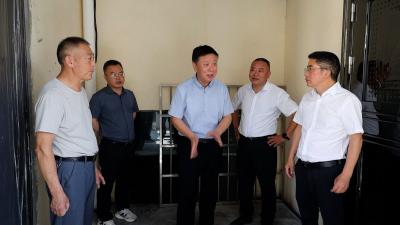 咸宁市人大常委会调研组来通城开展既有住宅加装电梯立法调研