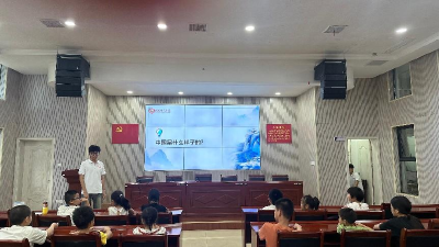 以画笔扬爱国情丨武昌理工学院“启元计划”星火志愿服务队在通城县开展“画笔下的中国”爱国主题课程