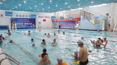 夏日 “泳” 往直前 | 游泳馆成暑期火热打卡地