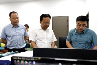黄建平暗访督导乡镇工作时强调：严明纪律 转变作风 狠抓落实 推动各项工作落地见效